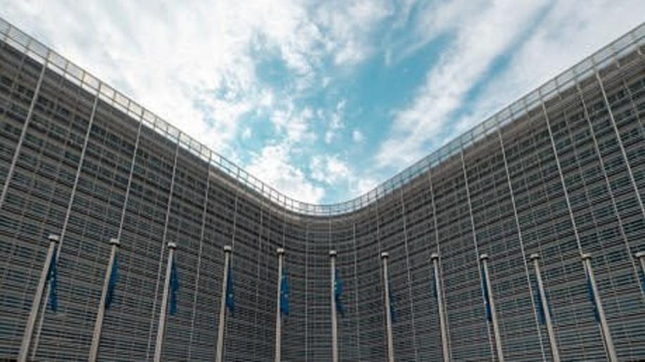 Komise zveřejnila zprávu o výzkumu a inovacích, zdůrazňuje výzvy pro konkurenceschopnost EU