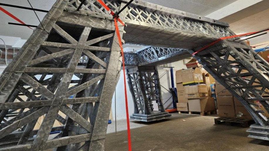 Eiffelova věž pro Olympijský festival u jezera Most je již hotová. Stavba na místě bude probíhat 16. - 20. července