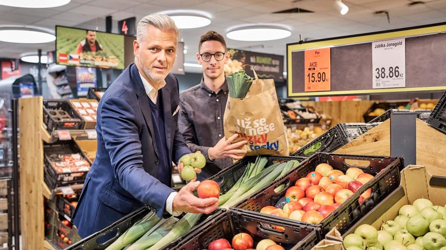Již přes 100 tisíc zachráněných balíčků potravin: spolupráce PENNY s Nesnězeno překonává očekávání 