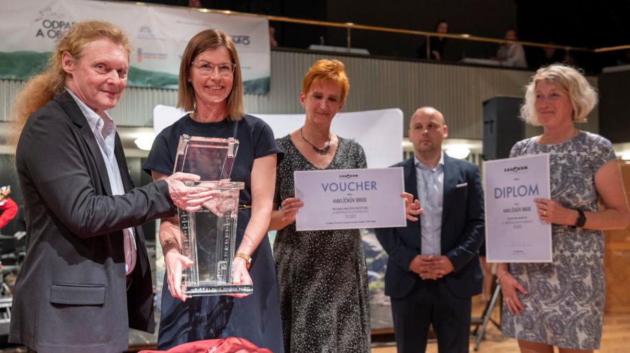 Ze středočeských Brd se putovní Křišťálová popelnice stěhuje do Havlíčkova Brodu