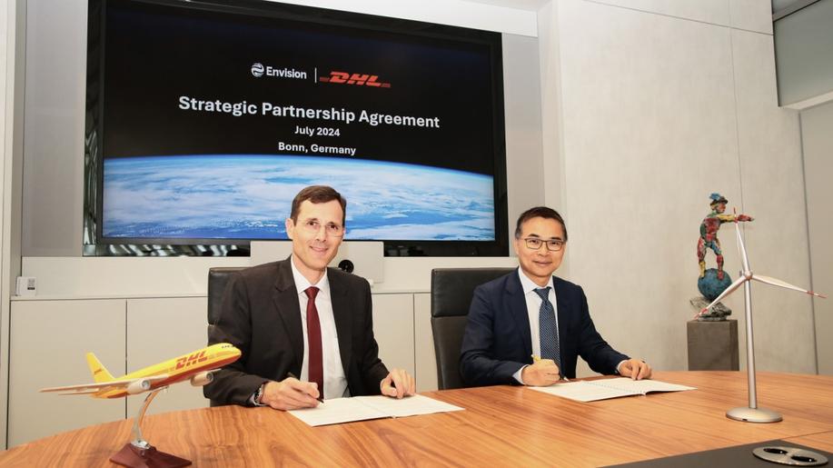 DHL a Envision spojují síly pro udržitelné inovace v logistice a energetice