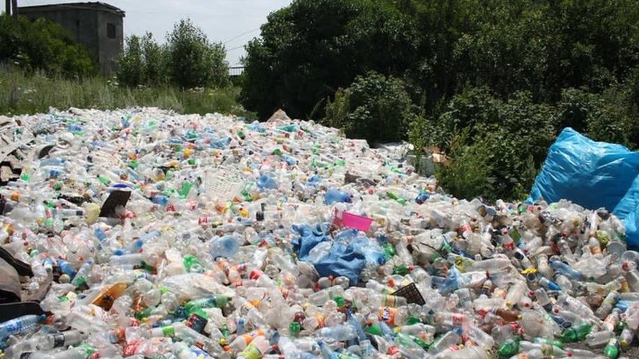 Kudy z doby plastové? Řešení není jednoduché ani jednoznačné Kudy z doby plastové? Řešení není jednoduché ani jednoznačné
