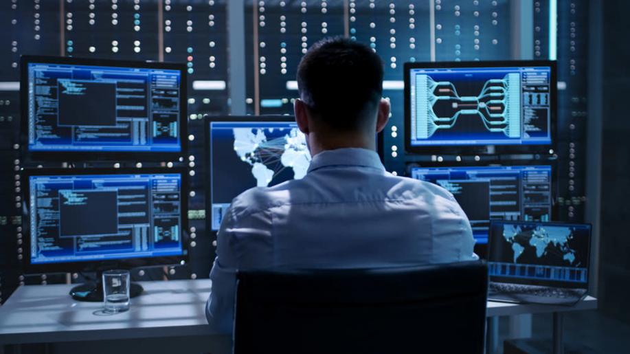Skutečnými viníky vysokých plateb za elektřinu nejsou datacentra, ale kancelářské počítače