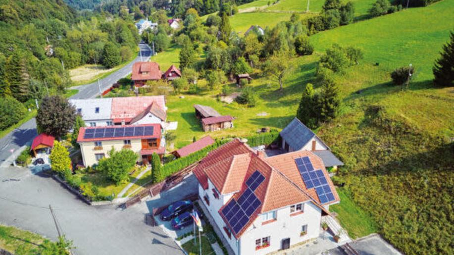 Májová Priorita píše o úspěšných projektech a fotovoltaice