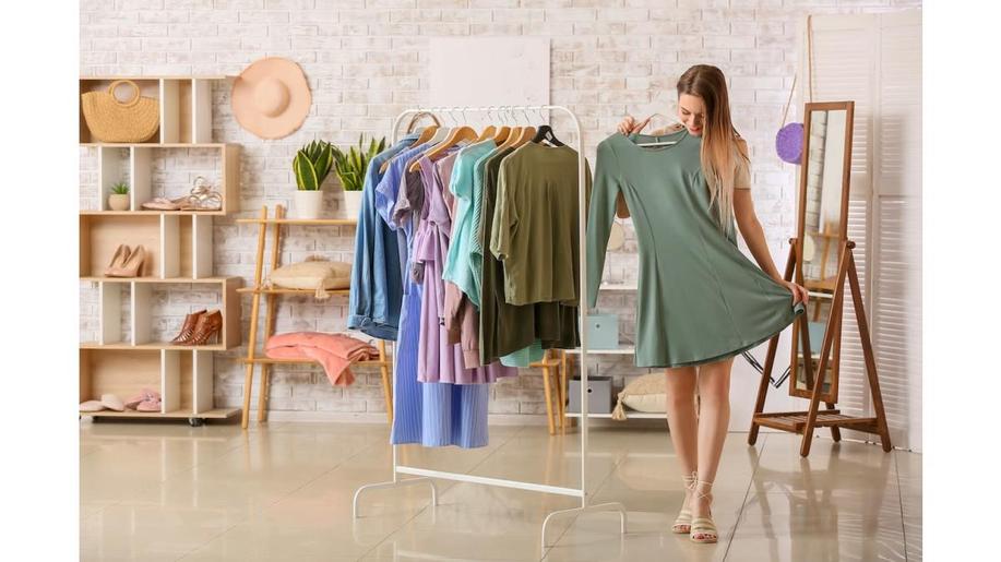 Šatník budoucnosti: Jak na udržitelnou módu bez kompromisů