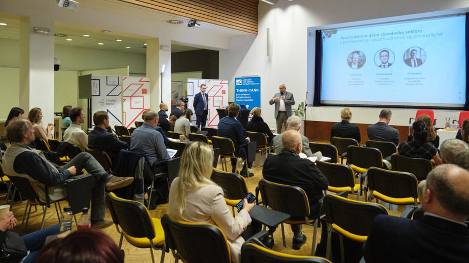 Lídři odvětví se shodují - uhlíková stopa bude brzy rozhodovat o přístupu k penězům, objemu zakázek a o samotné budoucnosti firem