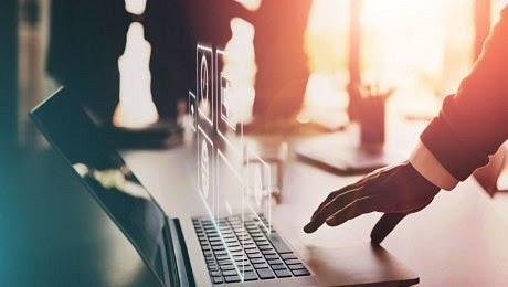 Evropský parlament zpřísnil pravidla udržitelnosti jen pro velké podniky