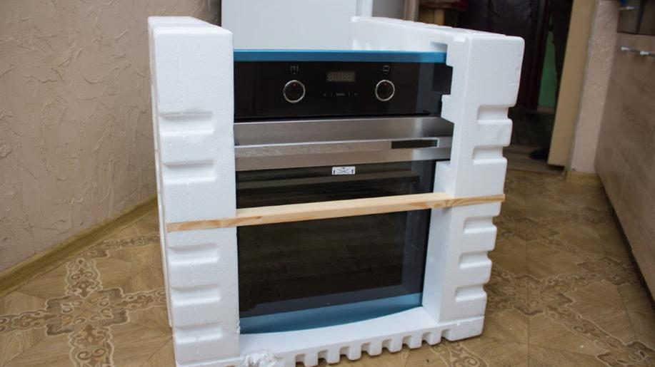 Češi rozbalí o Vánocích tisíce elektrospotřebičů. Spolu s nimi vznikne i spousta odpadu z polystyrenových obalů. Kam je správně vytřídit?