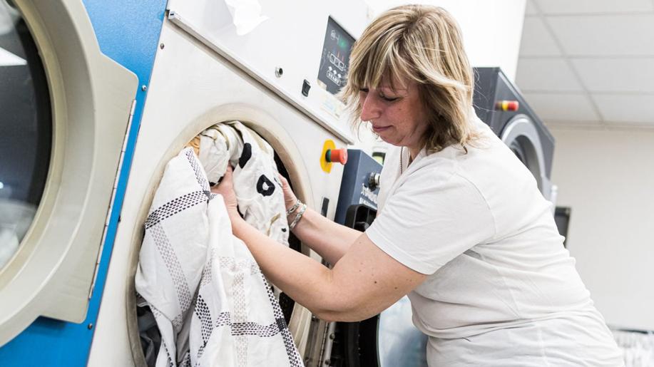 Prádelny, hotely i lázně hledají úspory. Šetřit pomáhá rekuperace tepla z odpadní vody