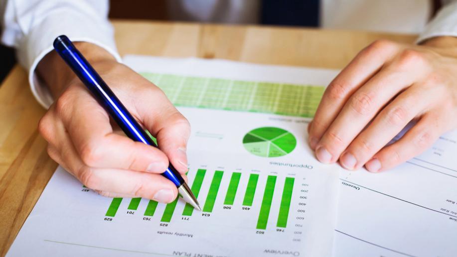 Europarlament se shodl s Radou EU na zmírnění dvou směrnic o udržitelnosti firem