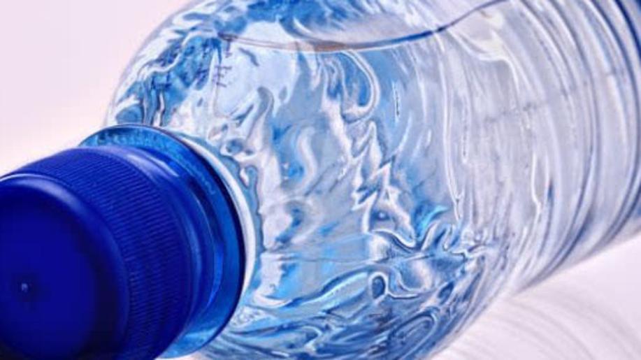 Návrh prováděcího rozhodnutí EU k vykazování recyklovaného obsahu v PET lahvích