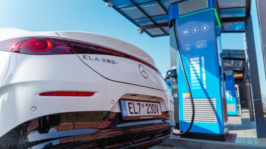 PRE hlásí nárůst zájmu o dobíjení elektromobilů