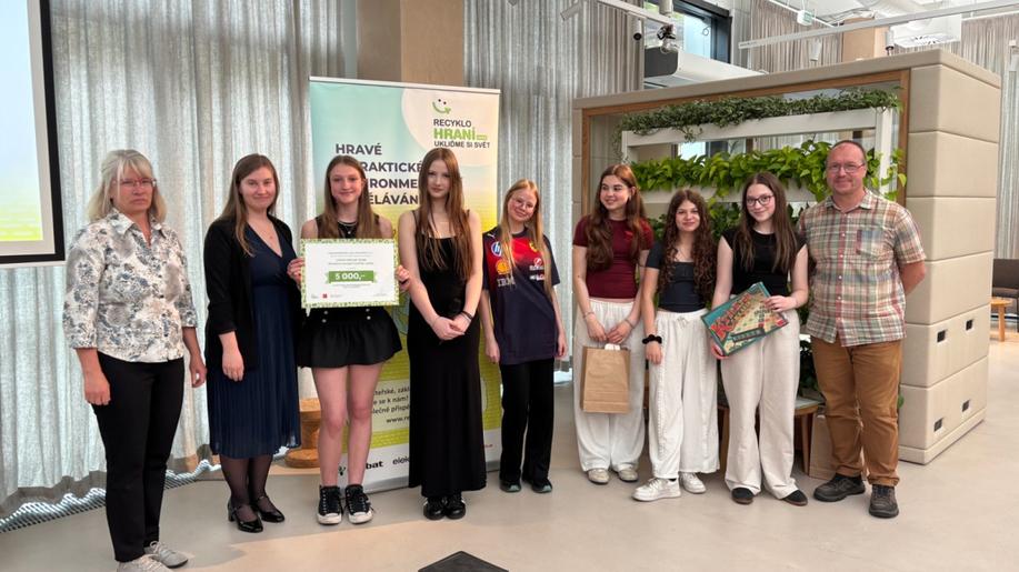 Pražští školáci ukázali, jak neplýtvat: Recyklohraní ocenilo nejlepší projekty Pražští školáci ukázali, jak neplýtvat: Recyklohraní ocenilo nejlepší projekty