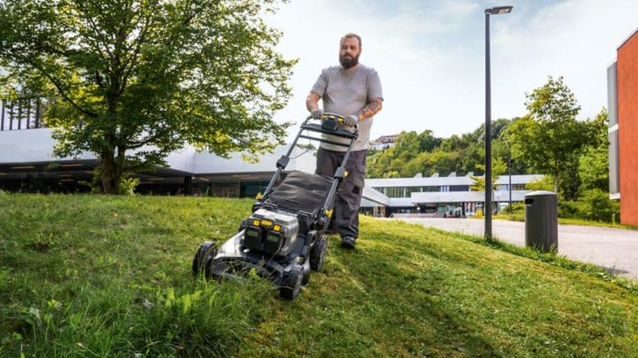 Vyšší tráva může snížit teplotu povrchu až o 12 stupňů Vyšší tráva může snížit teplotu povrchu až o 12 stupňů