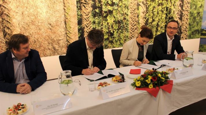 Národní zemědělské muzeum a Státní pozemkový úřad podepsaly memorandum o spolupráci