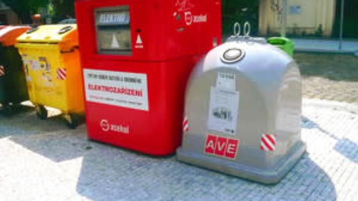 Praha 10: Více sběrových nádob na kovy a elektroodpady Praha 10: Více sběrových nádob na kovy a elektroodpady