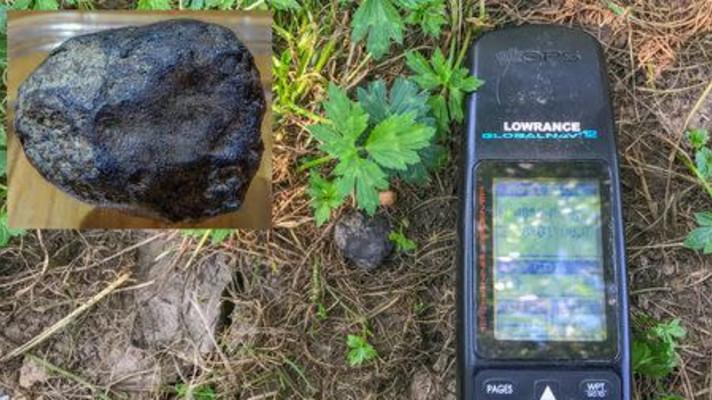 Údaje pořízené českými vědci vedly k nálezu dalšího meteoritu s rodokmenem Údaje pořízené českými vědci vedly k nálezu dalšího meteoritu s rodokmenem