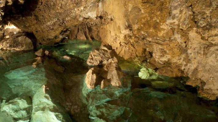 Díky nové technologii jeskyňáři mapují ve 3D i zatopené podzemní prostory