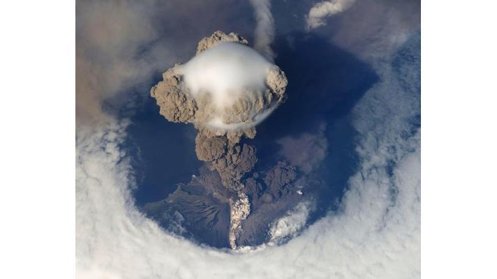 Velké sopečné erupce snižují aktivitu tropických cyklón