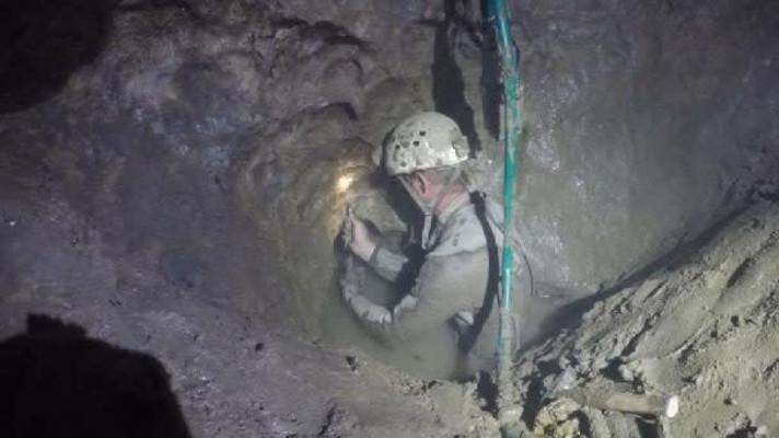 Vít Baldík z České geologické služby objevil jeskyni u Lažánek