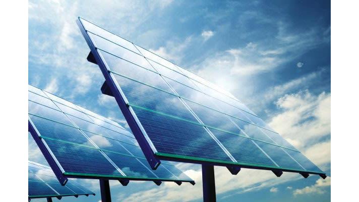 Červnová Priorita je o podpoře fotovoltaiky, odpovědných zakázkách a dobrých projektech