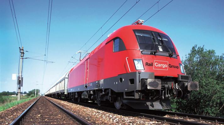 Rakouské vlaky pojedou v Česku na stoprocentně zelený trakční proud