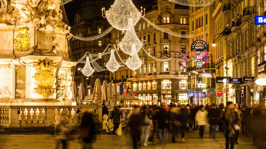 Vídeň připraví vánoční osvětlení i letos, ale v omezeném rozsahu a s úspornějšími žárovkami