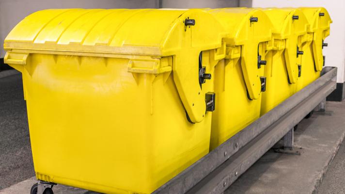 Brňané mohou házet do žlutých popelnic na plast i kovové obaly