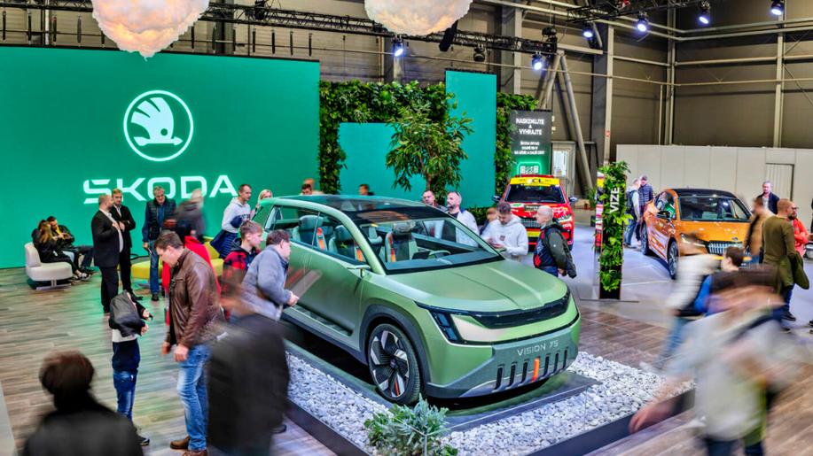 ŠKODA AUTO představila na veletrhu čisté mobility e-SALON nejen své elektromobily, ale i výhled do budoucna