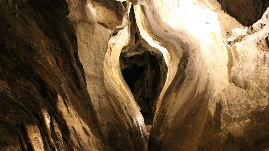Jeskyně Na Špičáku na Jesenicku zavádí od letoška sérii zimních prohlídek