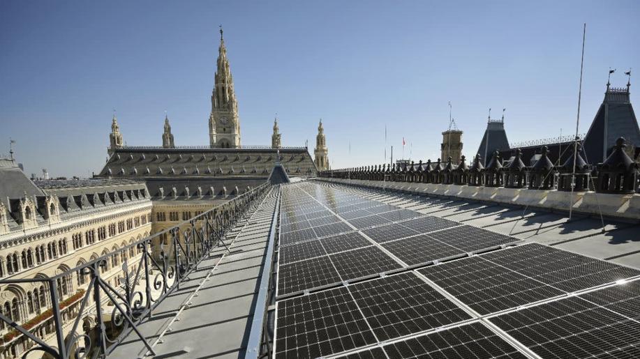 Vídeň bude vyrábět solární energii na střeše radnice
