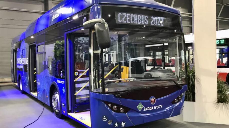 DPP začne na jaře testovat na lince číslo 170 autobus poháněný vodíkem