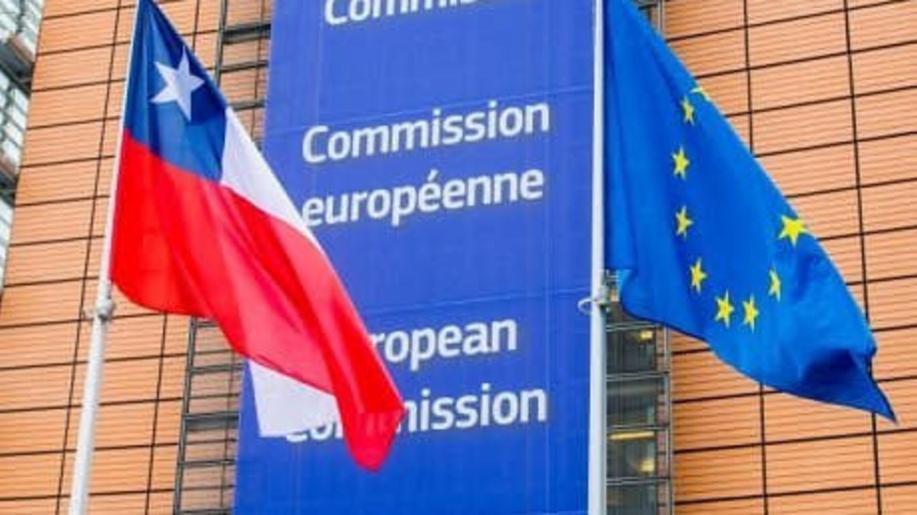 EU a Chile posilují spolupráci v oblasti udržitelných dodavatelských řetězců kritických surovin