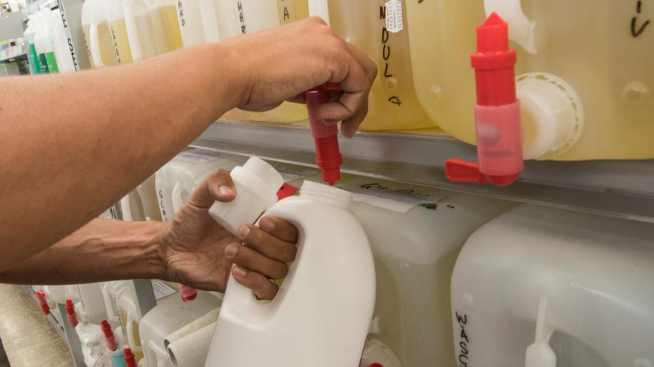 AP: Jak bezobalové obchody mění způsob, jakým redukujeme odpad AP: Jak bezobalové obchody mění způsob, jakým redukujeme odpad