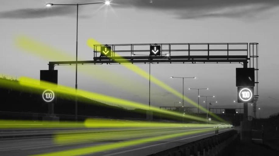 Silnice budoucnosti nebudou vznikat podle počtu aut. Studie OECD mění pohled na plánování dopravy Silnice budoucnosti nebudou vznikat podle počtu aut. Studie OECD mění pohled na plánování dopravy