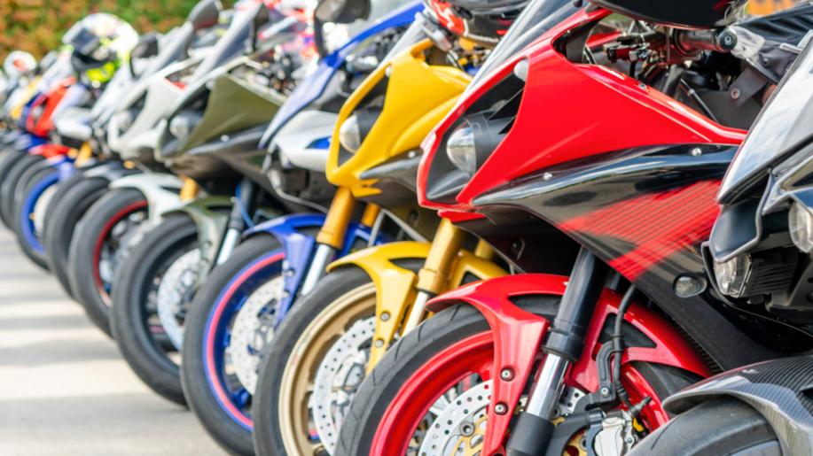Čeští vědci vyvinuli miniaturní analyzátor emisí motocyklů Čeští vědci vyvinuli miniaturní analyzátor emisí motocyklů